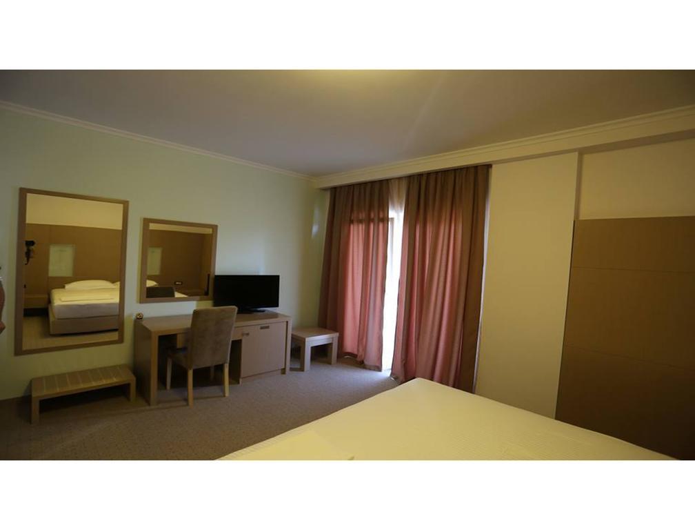 Voloreka Hotel Tushemisht